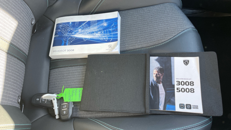 Peugeot 3008 1.2 Hybrid 136 Allure Premium+ 5dr e-DSC6 Petrol Estate